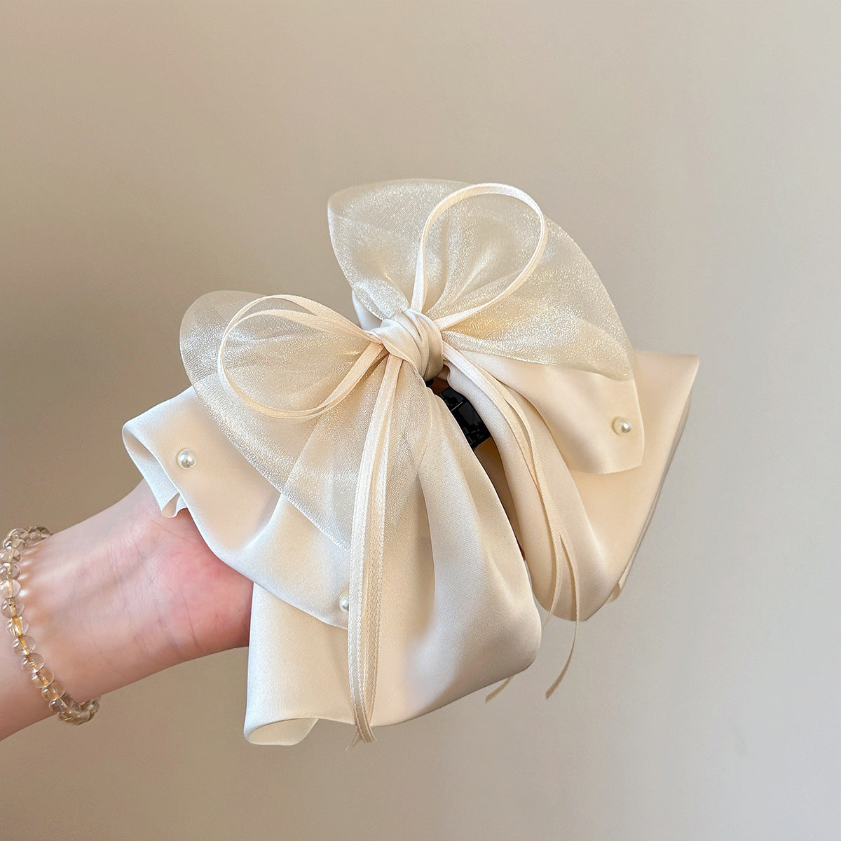Midnight Bow Pearl Hair Claw