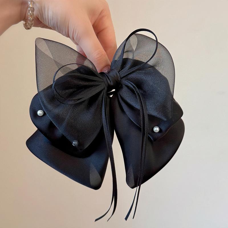 Midnight Bow Pearl Hair Claw