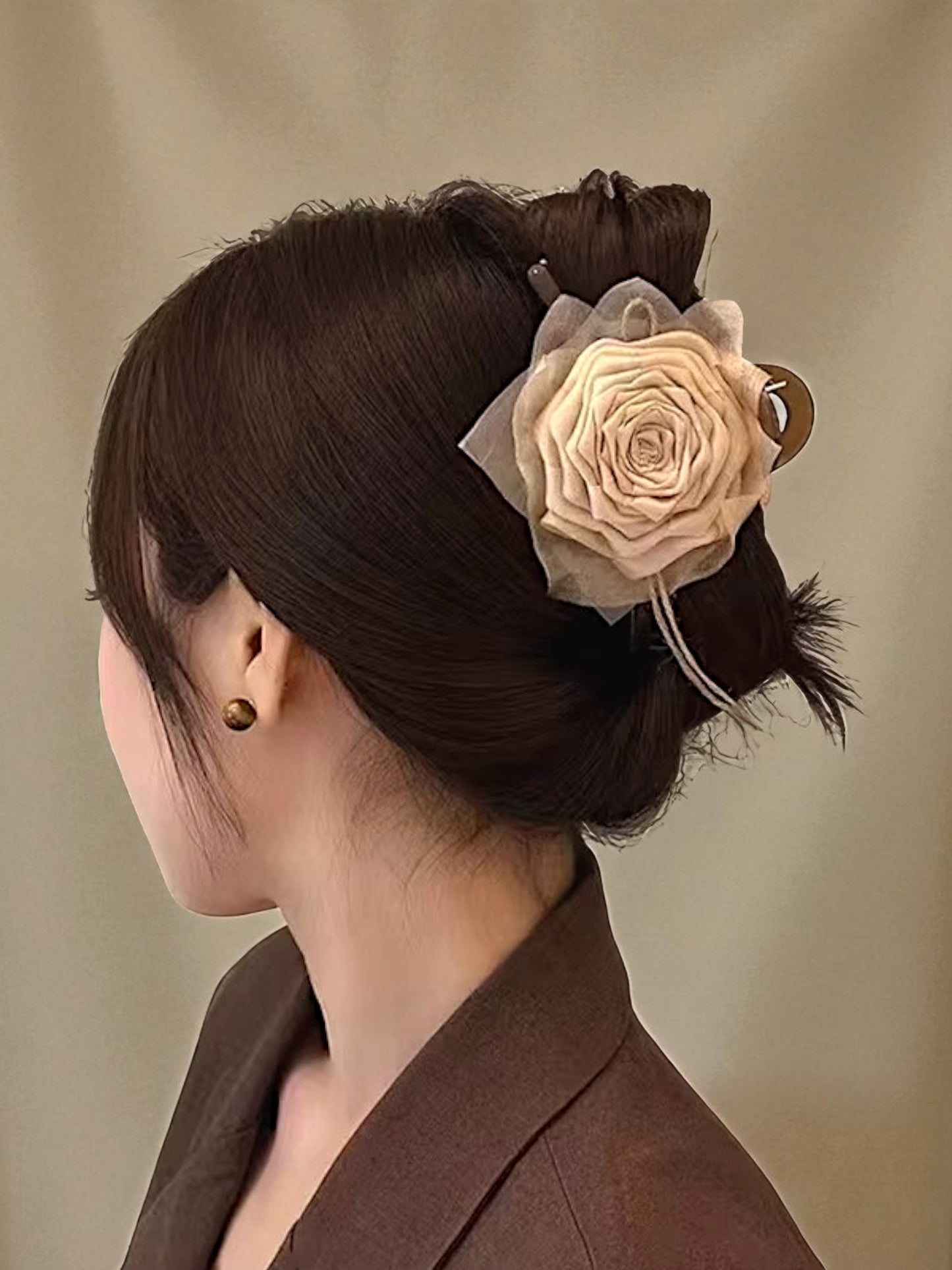 Coco Vanilla Rose Claw Clip